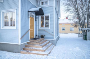 Cozy 1 Br Apt and Free parking by the Railway station in Oulu